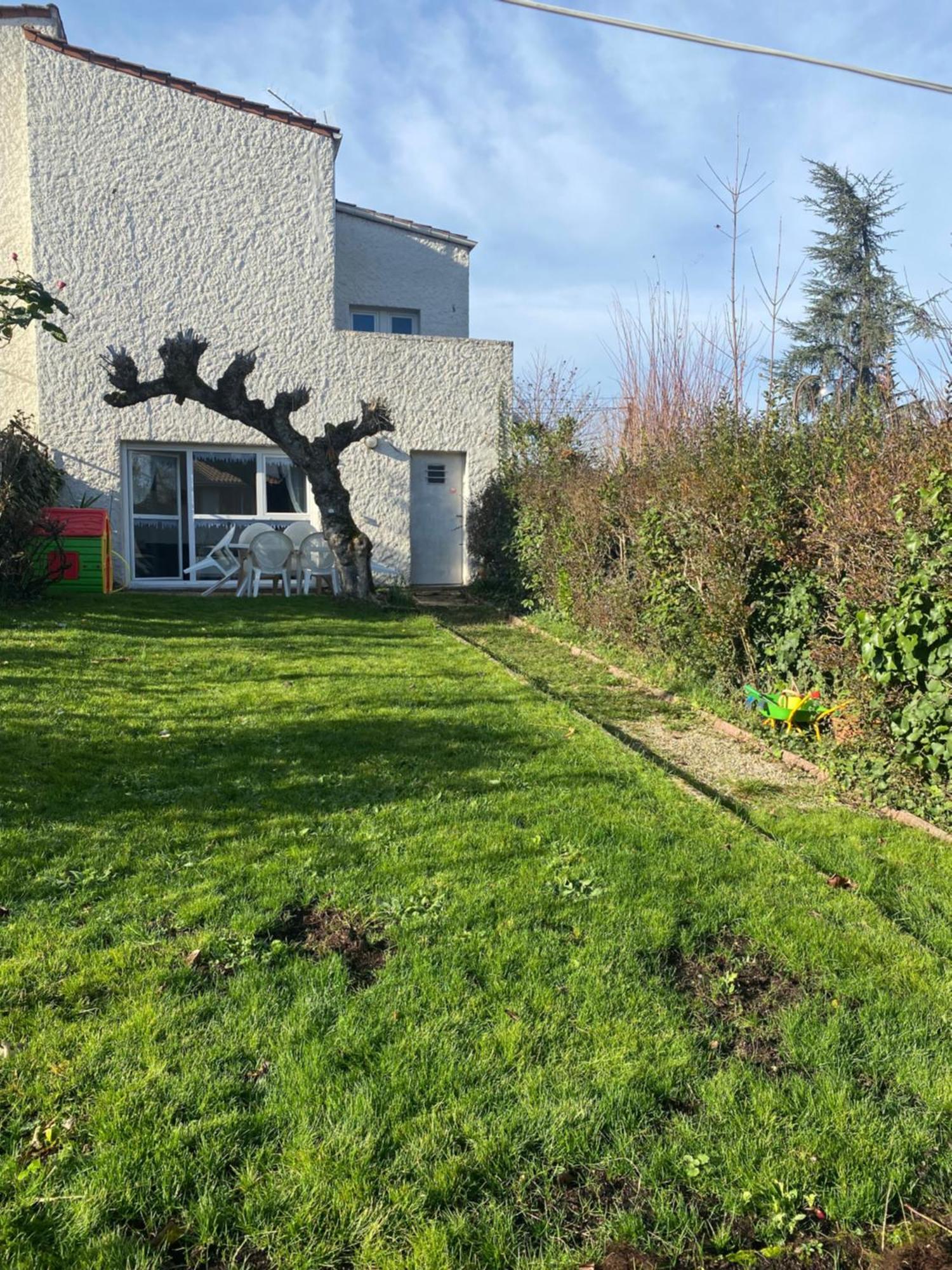 Privatunterkunft Maison De Famille *